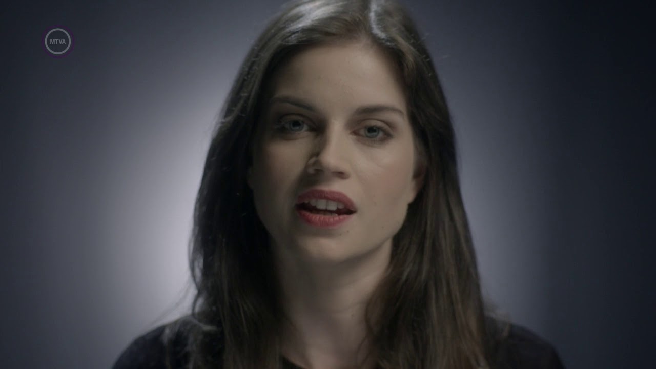 József Attila: Hová forduljon az ember - Szász Júlia (Vers mindenkinek)