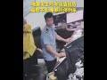 地震来临时，车站值班员临危不乱，第一时间发出拦停列车指令，全力确保列车运行安全。为他的果断处置点赞！#熱門 #中国