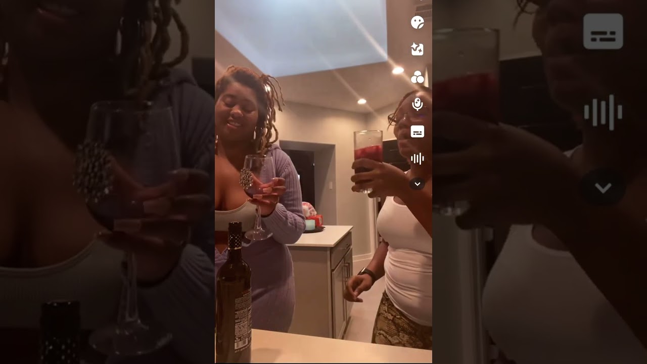 Hennessy & Stella Rose Black