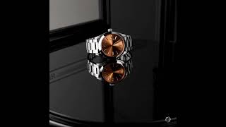 20250311 1536 Luxurious Watch Showcase Simple Compose 01Jp2T5Bd3F2Jshdghffwyzpwn