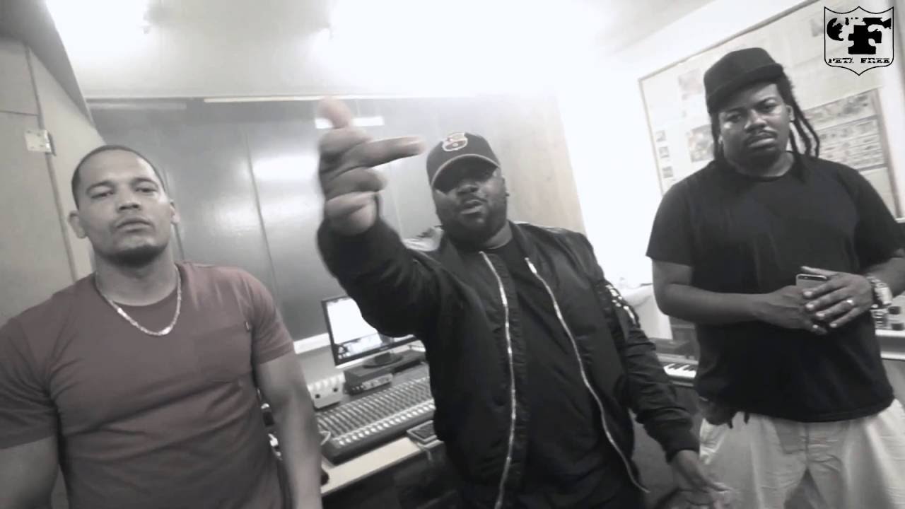 PETI FREE  - ASOZIALE GENTLEMEN (PROD. BY nexxbeatz) "studio performance"