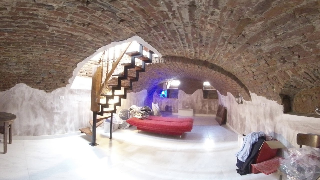 Tur 360 -  De vanzare - 69000 euro -  Ap 2 cam pe 2 nivele ultracentral