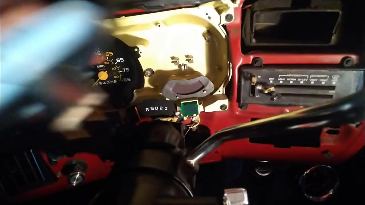 C10 Fuel gauge reading incorrectly when full - YouTube