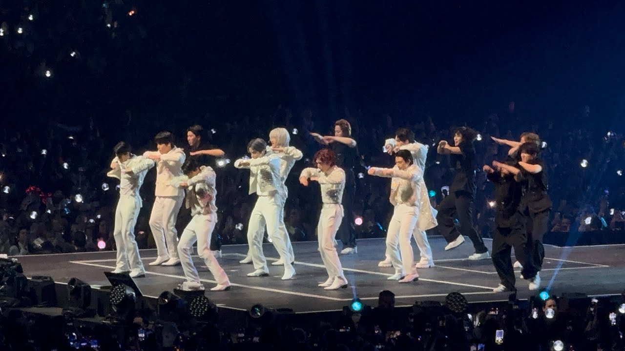 SAY MY NAME - ATEEZ [TOWARDS THE LIGHT IN PARIS]