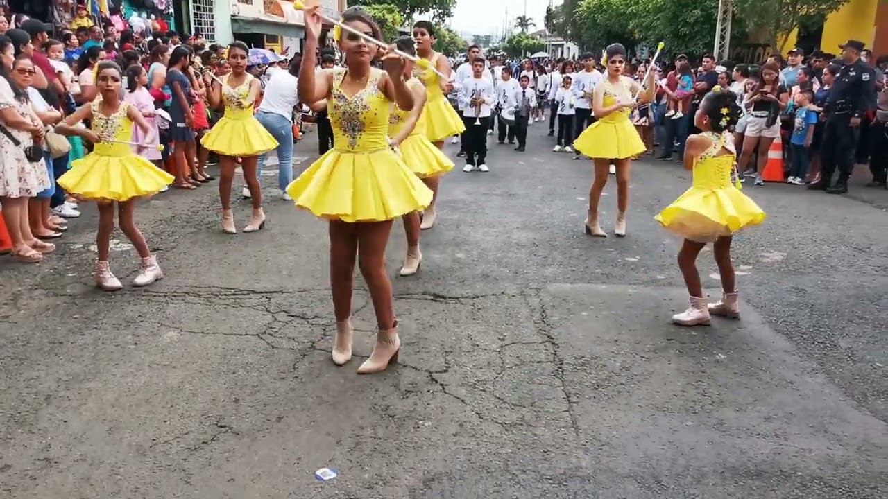 Desfile 15 de septiembre 2023 Juayua (1) CENTRO ESCOLAR DE JUAYUA Sonsonate El Salvador