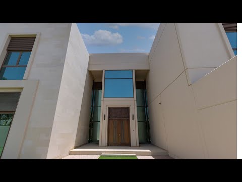 Corner Villa on a Large Plot with Landscaped Garden