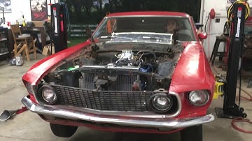 1969 Mustang Mach 1 Runs For the First Time in Decades (Open Headers)