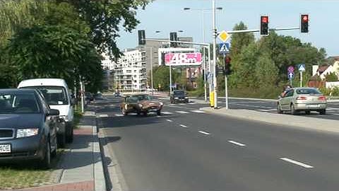 Jaguar E Type drifting