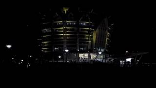 Gedung Induk Siti Walidah UMS saat malam hari