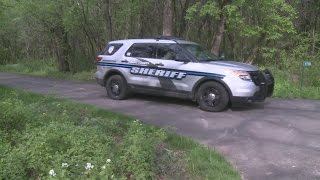 Man dies in tractor rollover in south-central Wisconsin