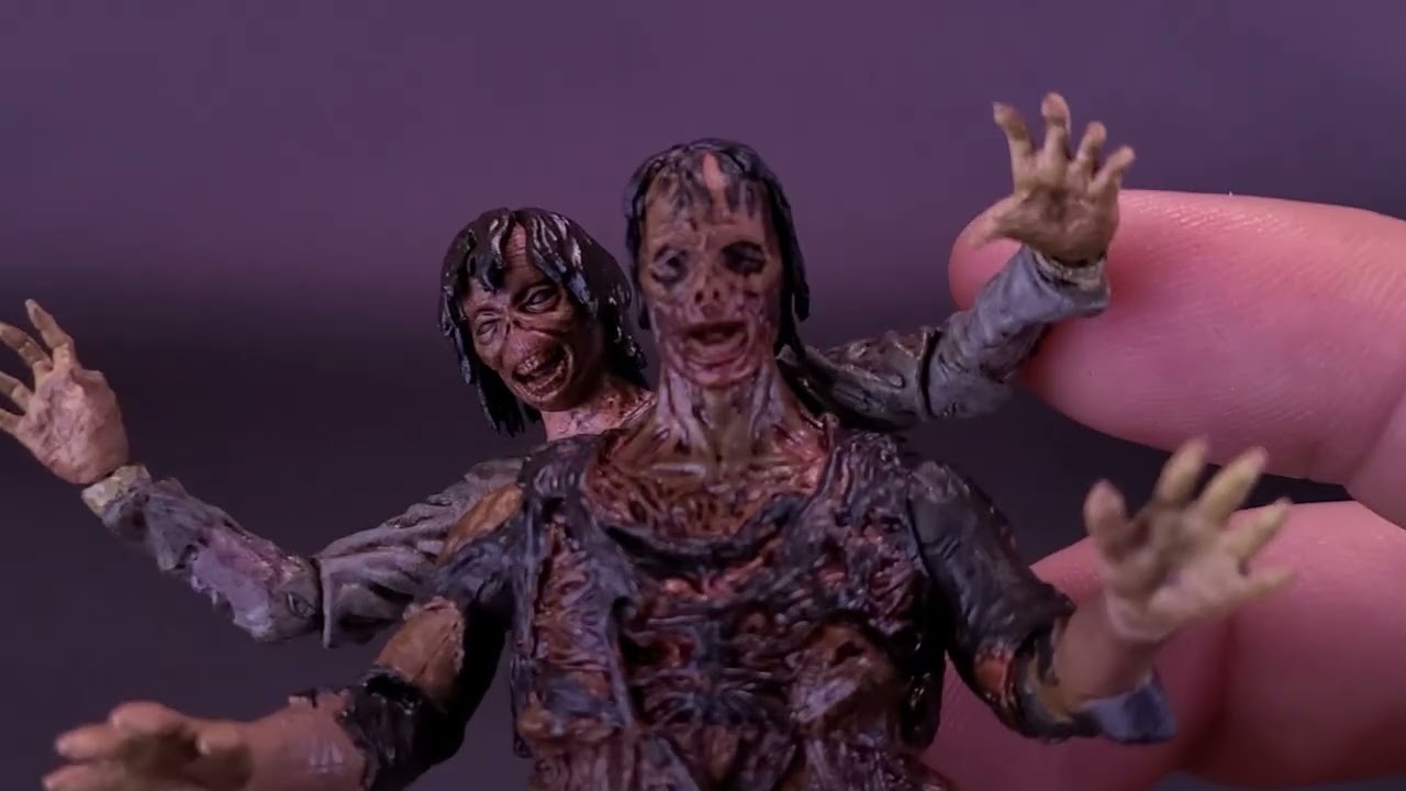 Hiya Toys The Walking Dead : Dead City The Walker King Exquisite Mini Review | @TheReviewSpot