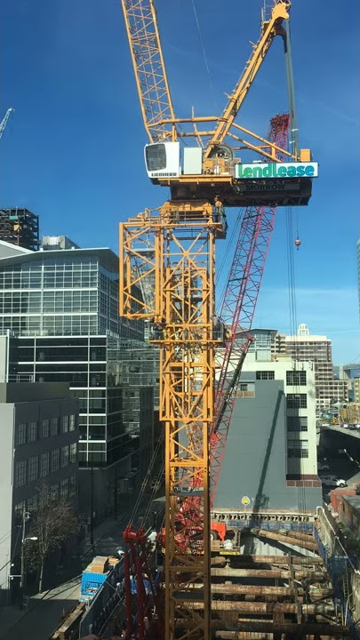 Time-lapse of a crane making itself taller.