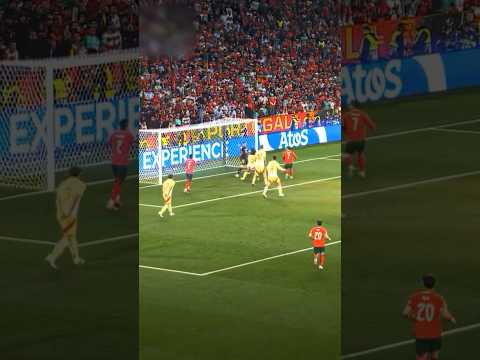 Ronaldo Vs Lamine Yamal🥶😳#shortsfeed #shorts #football #soccer #fifa by JUNIOR CHETAN 🅥