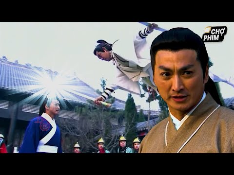 Video Ngày Làm Việc Đầu Tiên Của Triển Chiêu Khi Về Đầu Quân... - youtube