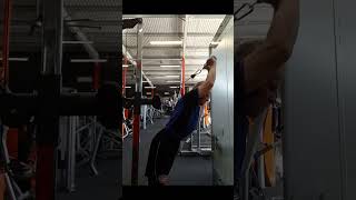 Trening ramion.