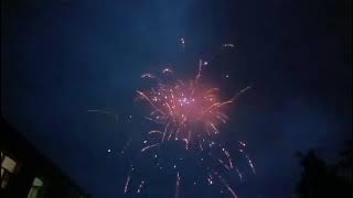 Feu d'artifice automatique 600 coups - Mille et Une Etoiles Pyrotechnie