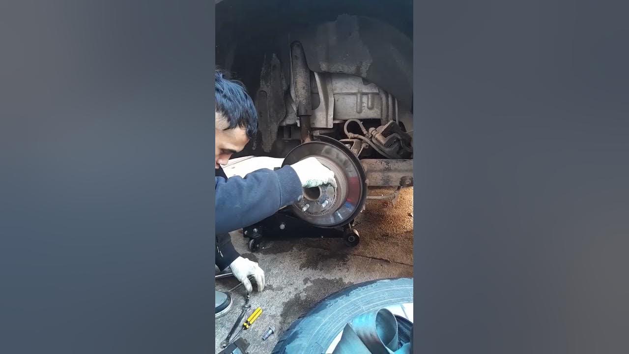 Wheel bearing replacement on GMC Terrain 2012 - YouTube