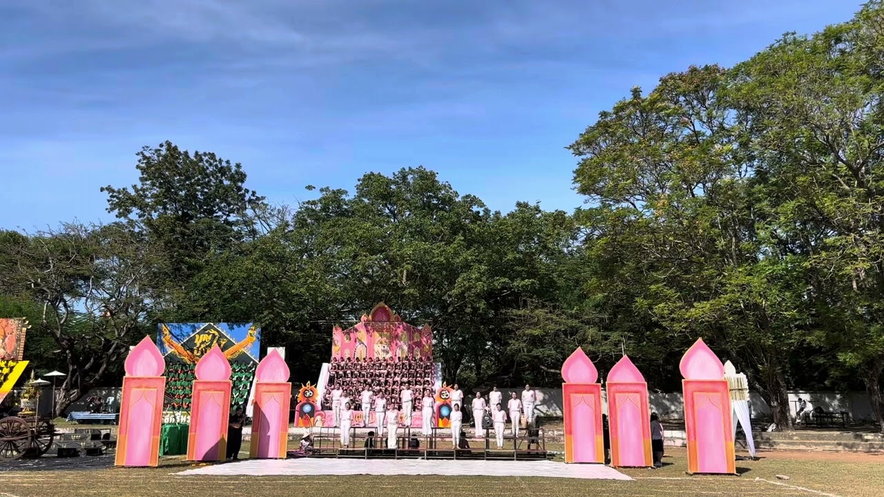 คณะสีชมพู(พิฆเนศวรธานินทร์) โรงเรียนชุมแพศึกษา