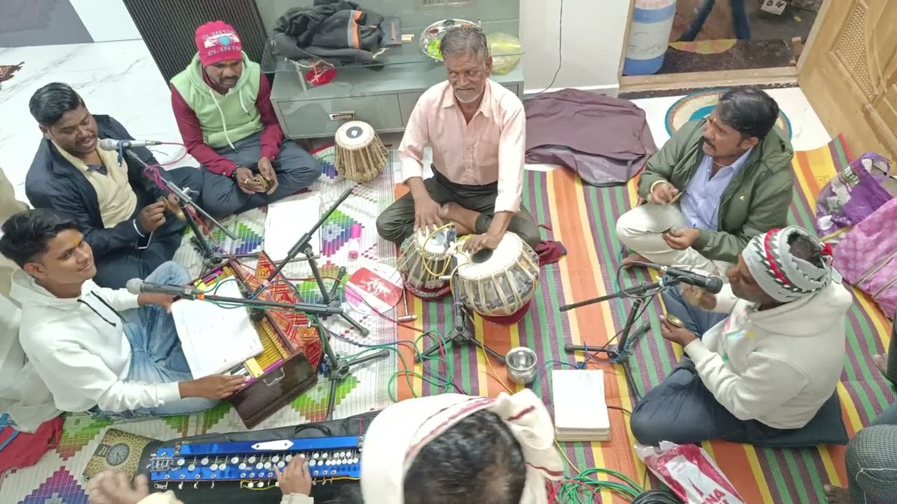 कृष्ण भजन, मना लावी गोडी हरी नामाची#mahanubhavpanth #भजन #कृष्णाभजन #सर्वज्ञ #krishna