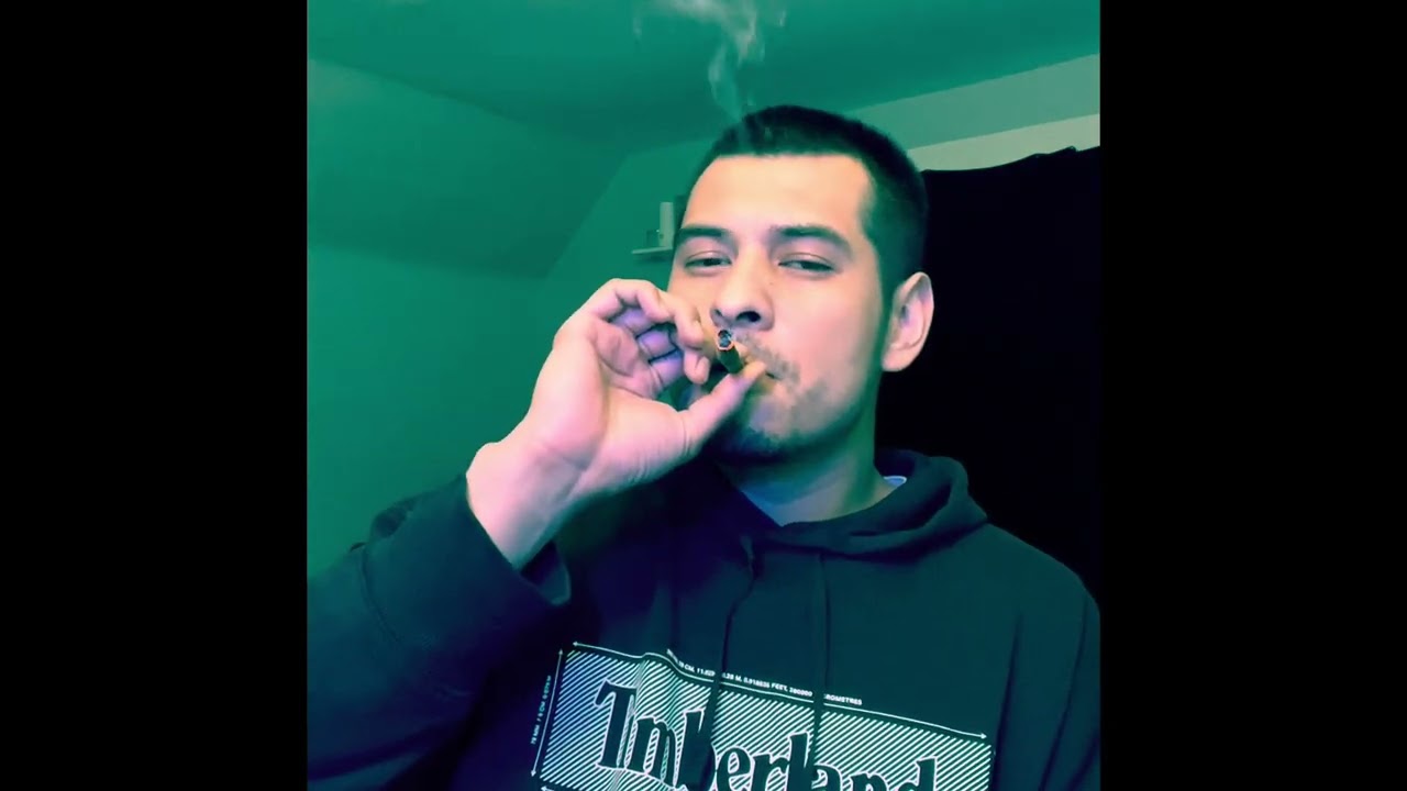 End debate "Joints VS Blunts"