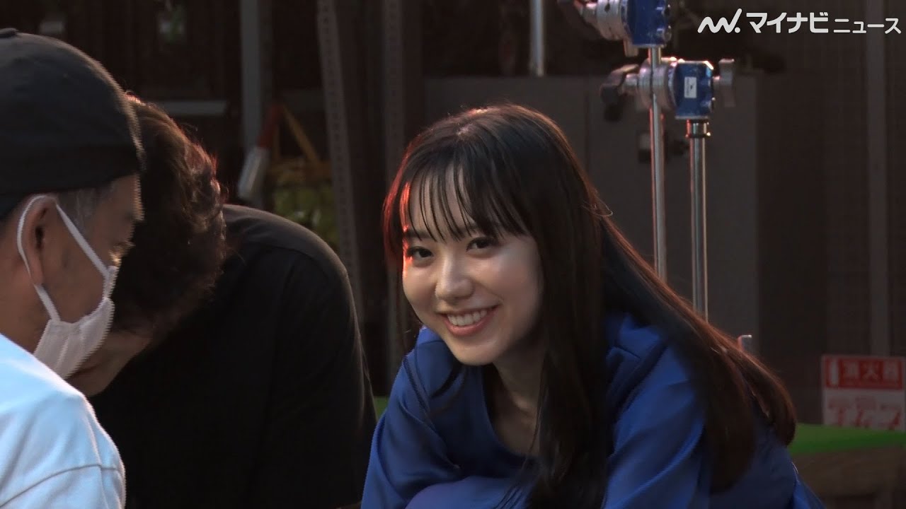 【大人】芦田愛菜、20歳になってしたい事は「梅酒づくり」！？ 気品あるブルーのワンピース姿も必見 SBI証券 新CM『 FROM ZERO宣言』編＆メイキング＆インタビュー公開