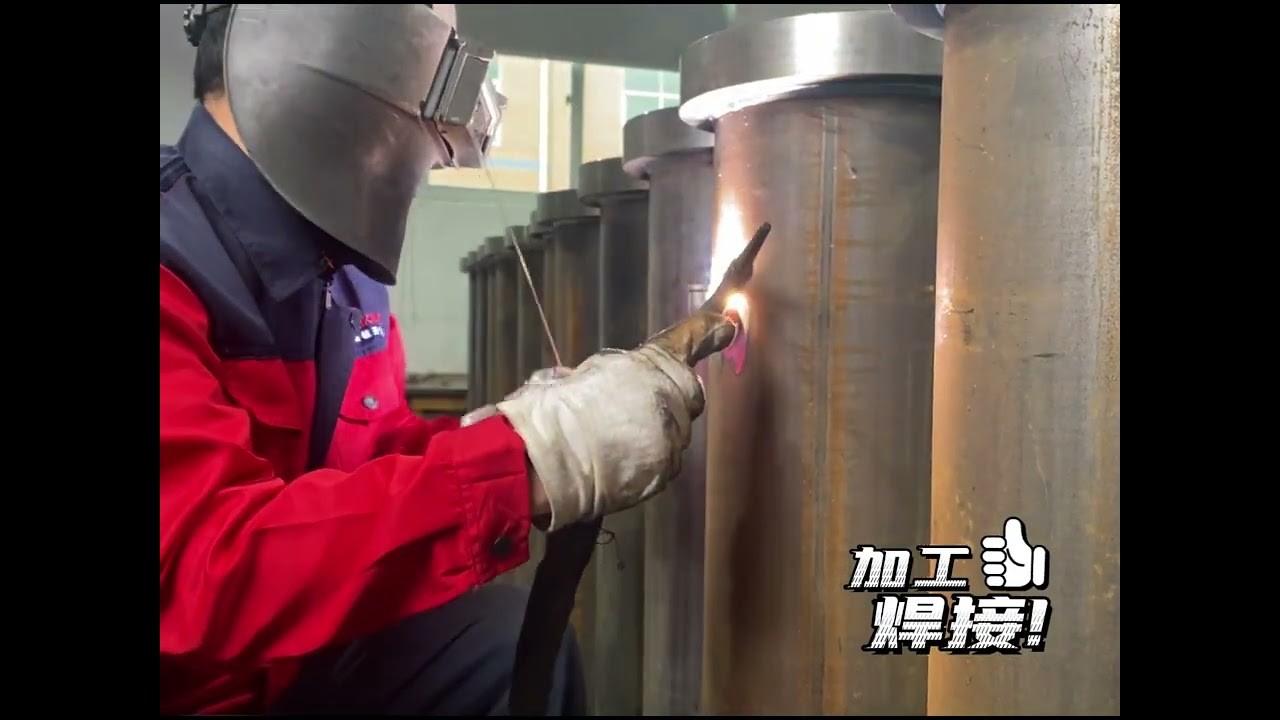 Welding process demonstration of UPARK automatic bollard.