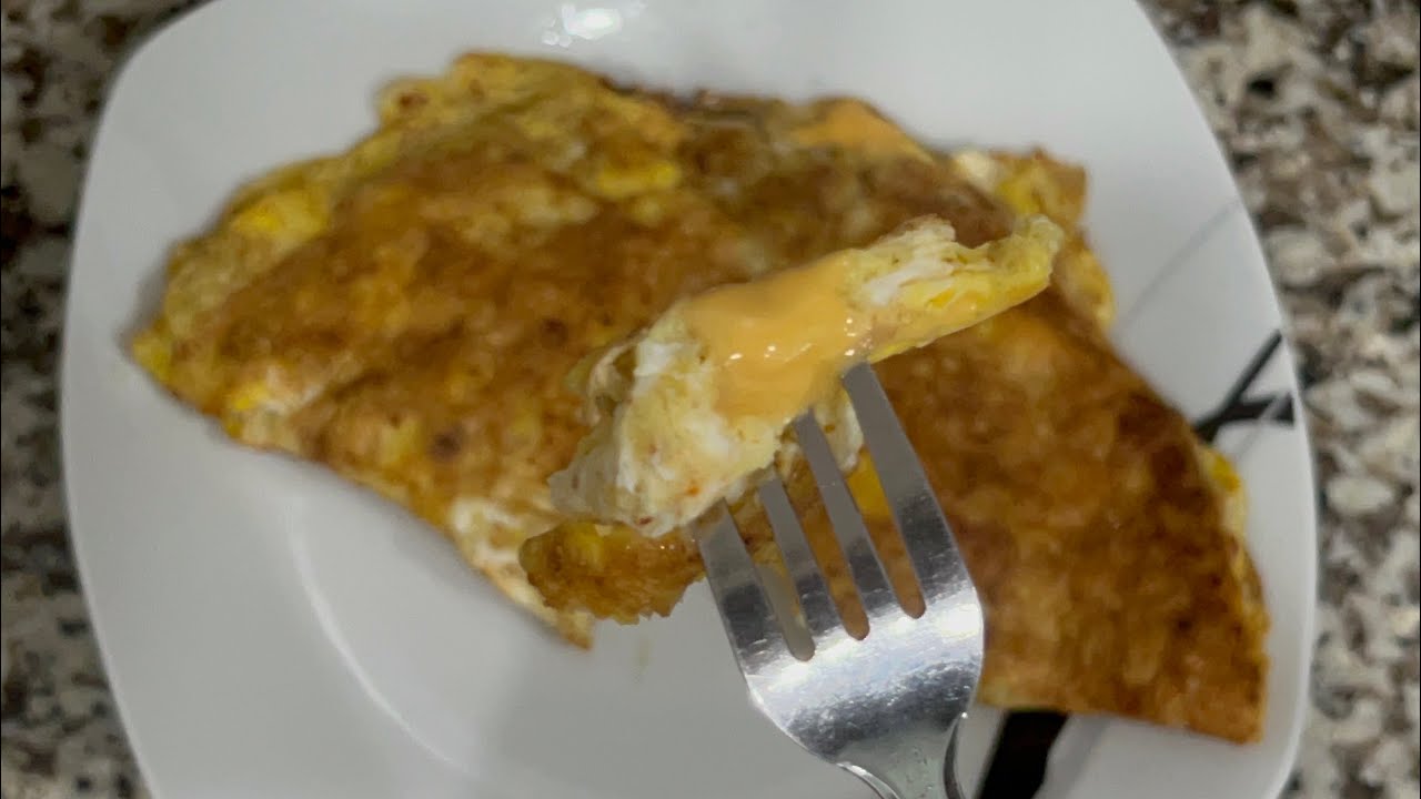How to make cheesy omelette 