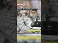 Police officer clings to hood of fleeing vehicleーNHK WORLD-JAPAN NEWS #shorts