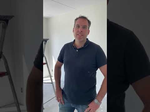 Video afspelen: Glasweefselbehang aanbrengen