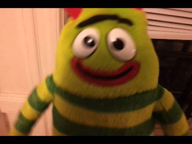 Yo Gabba Gabba GAB 'N SING BROBEE Plush - Spin Master, Talks & Sings 12’’ 