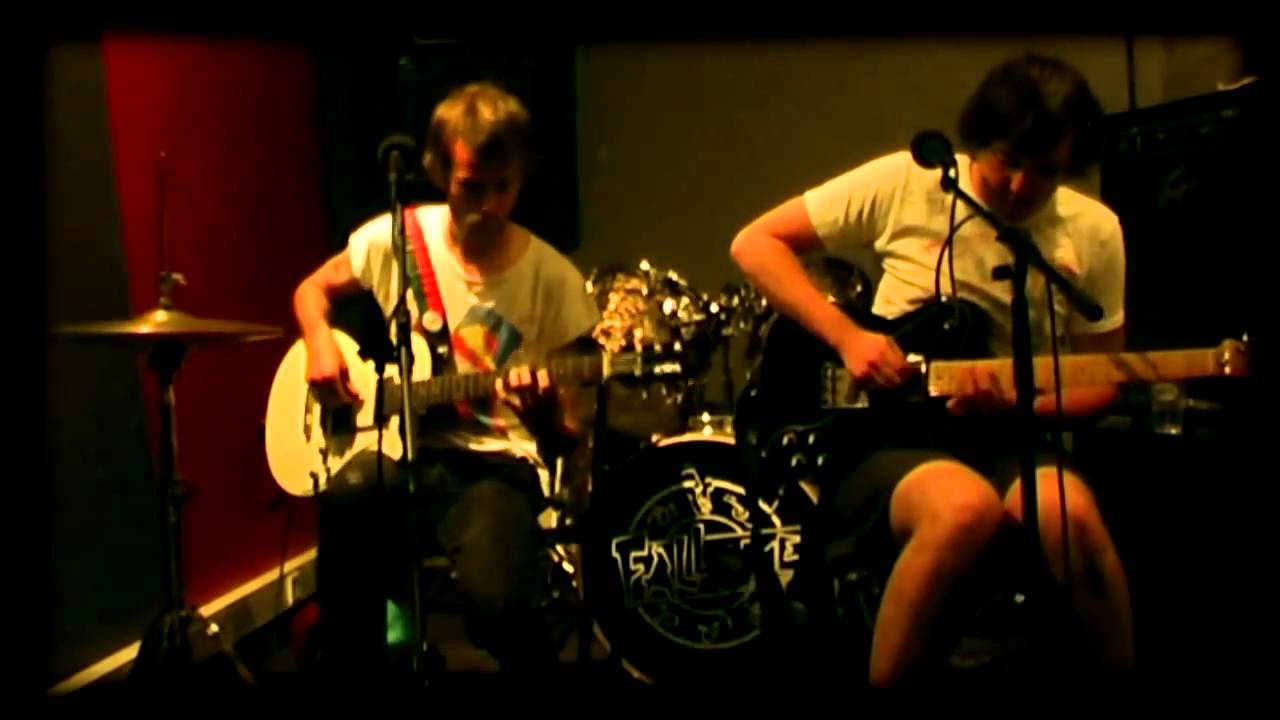 GOOD SHOES - Everybody's talking (FD acoustic session) adlı videoyu YouTube'da izle GOOD SHOES - Everybody's talking (FD acoustic session) adlı videoyu YouTube'da izle