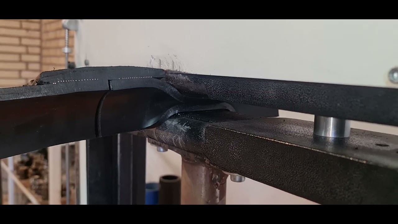 CRUSH DECOHESION TESTING OF ELECTROFUSION Fittings to ISO 13955.