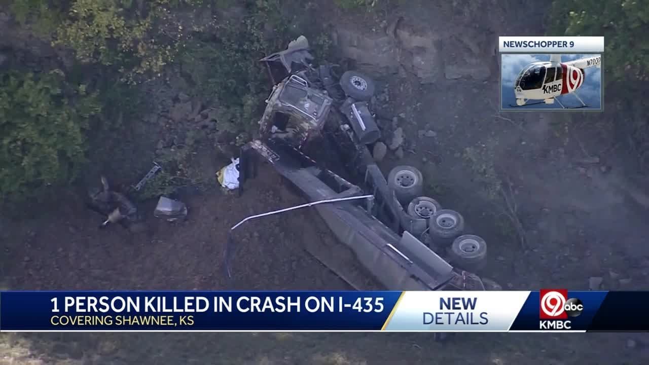 Dump truck driver killed after hitting abandoned pickup on I-435 - YouTube