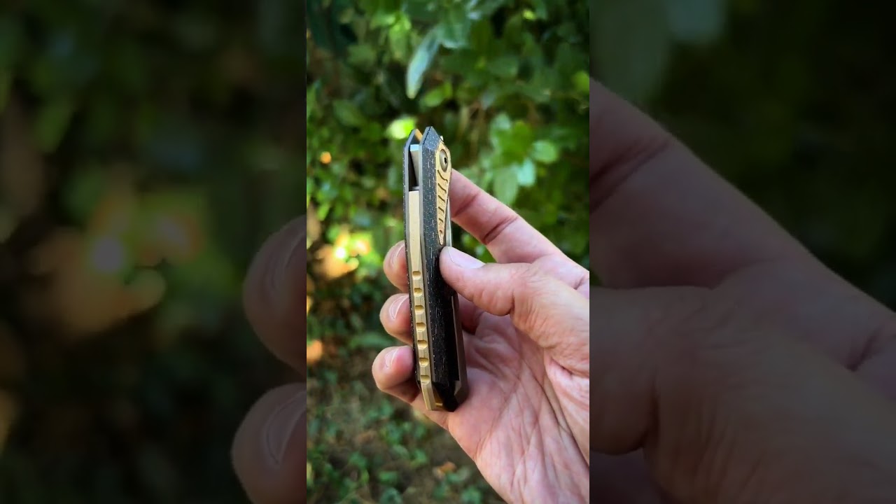 Хороший складень от Томаса Гони (Thomas Gony).