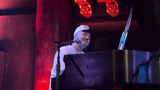 Walking Home by Mac Ayres (live)