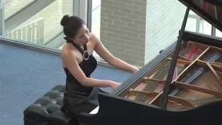 Jongsun Lee peforms contemporary American piano works at Olin College