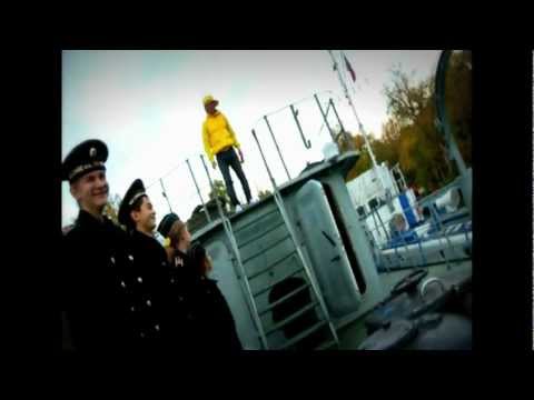 Михаил Гребенщиков оступился на сьемках . Жесть!