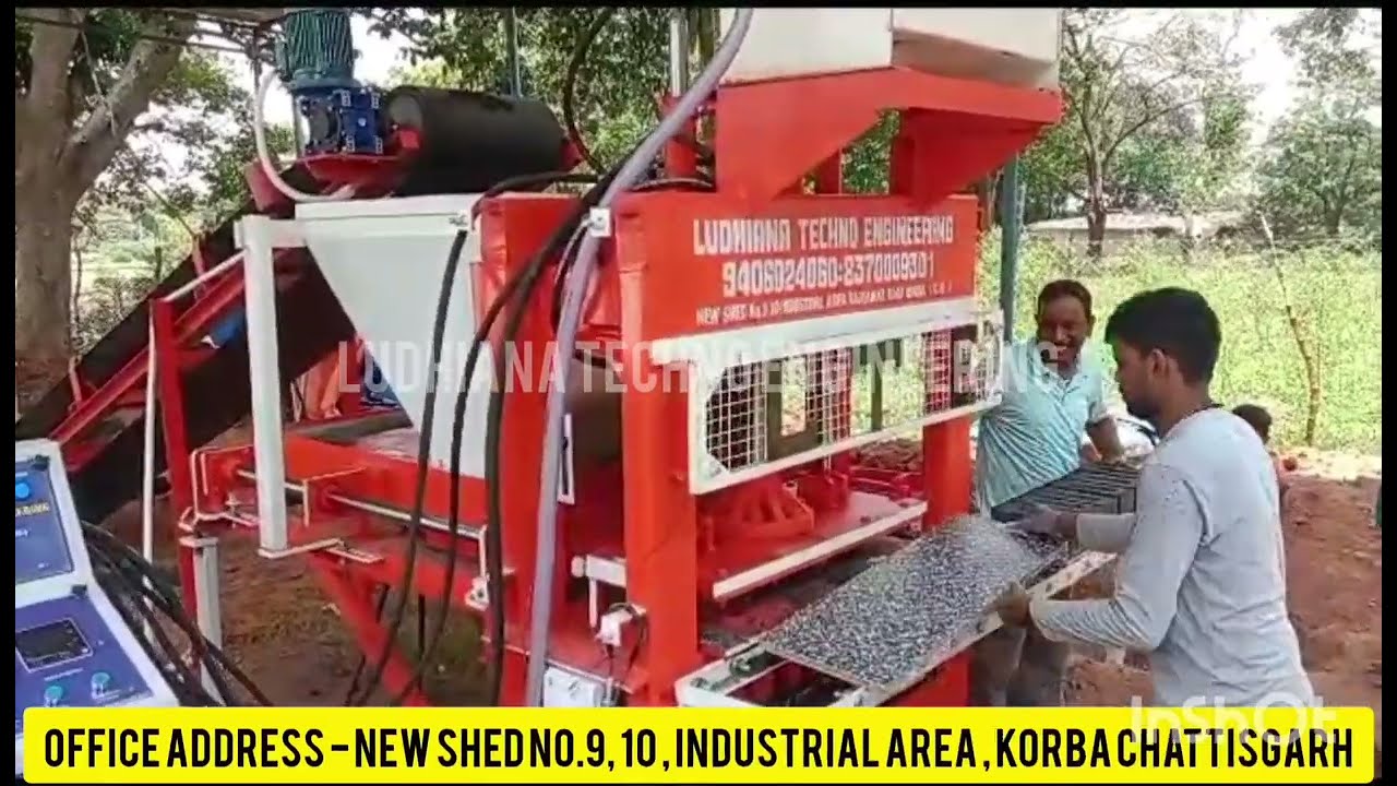 FLY ASH BRICKS MACHINE