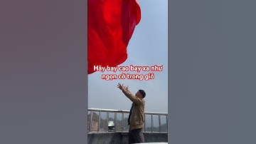 Lá Cờ Ở Cột Cờ Lủng Cú Cực Bắc Việt Nam