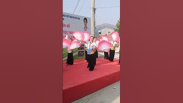 Múa Cánh Bướm Mùa Xuân - Đội VN Bản Huổi Én