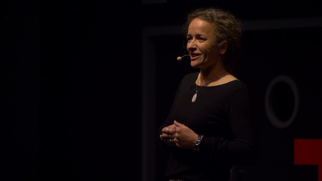 L’écriture re-créative. | Émilie RIGER | TEDxOrléans