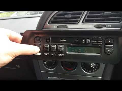 Peugeot 306 Clarion radio part 1