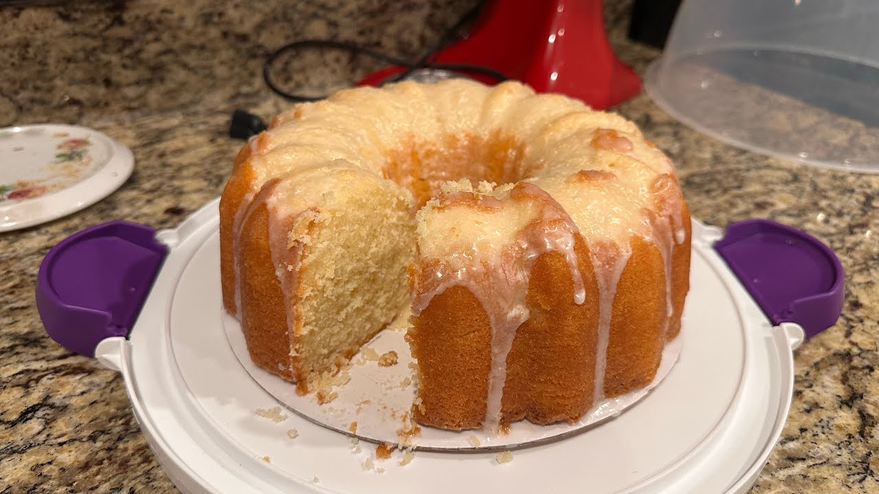 Baking Fail 😔 7-Up Pound Cake Recipe 