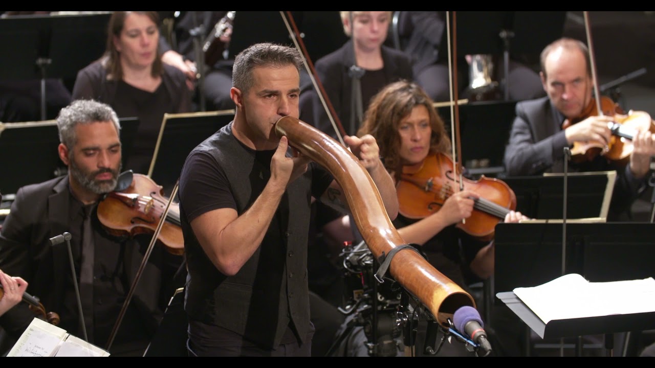 Sean O'Boyle Wind, extrait du concerto pour Didgeridoo et orchestre