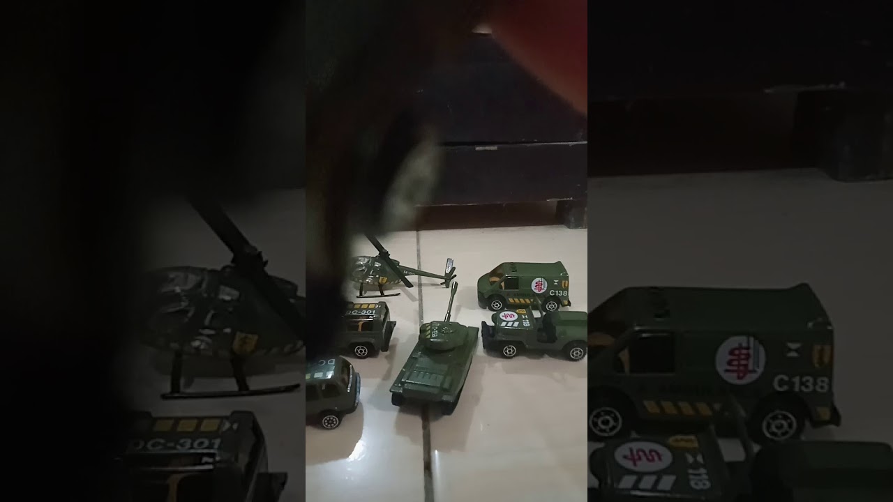 anboxing mainan  mobil  mobilan army YouTube