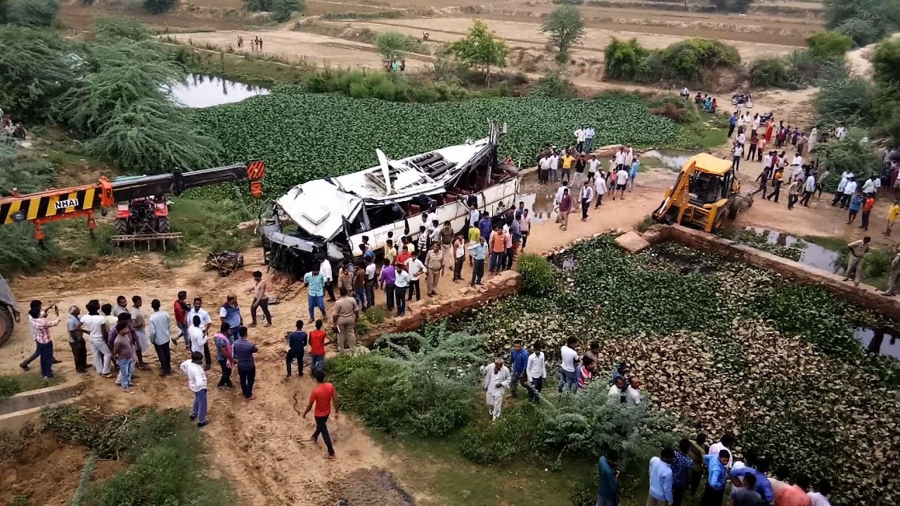 29 die as bus falls off India's 'highway to hell' | AFP