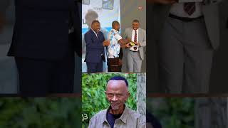 MZEE MPILI APIGIWA SHANGWE, MBELE YA MAKAMU WA RAIS ZNZ AMWAMBIA 'HATUCHEZI'