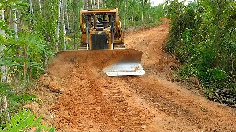 CAT D6R XL Bulldozer Operator Expertise Opens Plantation Road