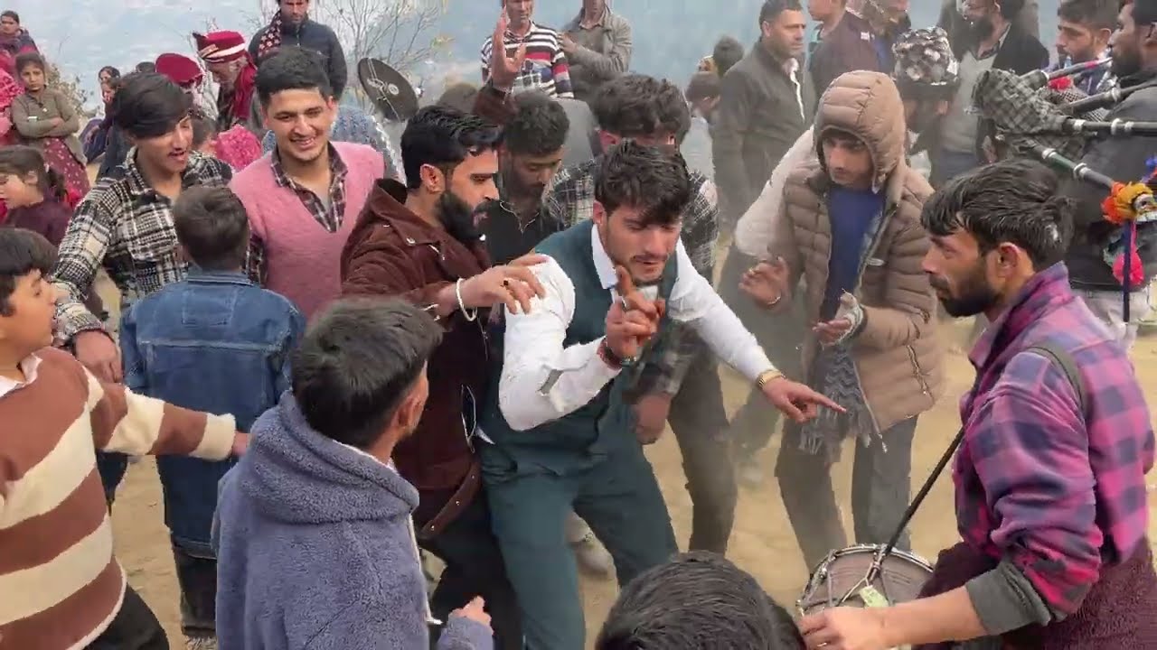 High Voltage Kishtwari Dhol Been Master!! Glimpses Of Sunil Sharma Maaraige Dance!! 