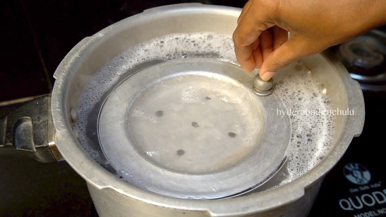 అల్యూమినియం కుక్కర్ క్లీనింగ్ టిప్స్| How to Clean Aluminium Pressure Cooker | Kitchen Tips | Hyderabadi Ruchulu